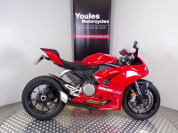 Ducati Panigale V2 (Red)