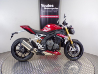 Triumph SPEED TRIPLE 1200 RS (CARNIVAL RED)
