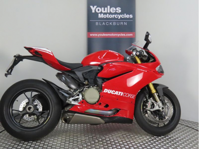 Ducati 1199 Panigale R (RED)