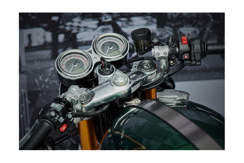 NEW! THRUXTON RS CHROME FINAL EDITION - ARRIVING SPRING 24